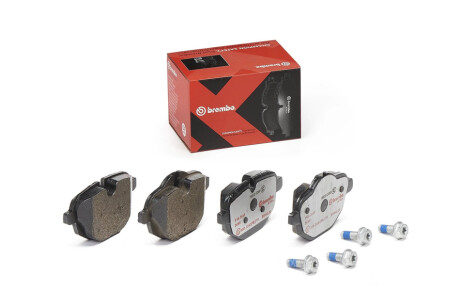 ЗАДНІ БЛОКИ ШИНКИ XTRA BREMBO P06064X