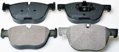 Комплект тормозных накладок, дисковый тормоз Denckermann B111233