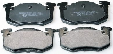Комплект тормозных накладок, дисковый тормоз Denckermann B111266
