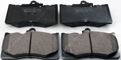 Комплект тормозных накладок, дисковый тормоз Denckermann B111286