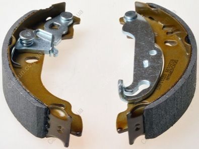 Комплект тормозных колодок Denckermann B120189 (фото 1)