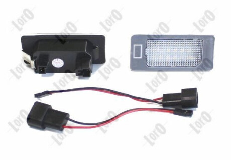 ЛАМПА НАСТІЛЬНА REJ LE+PR LED BMW E90 E91 E92 Depo L04-210-0005LED