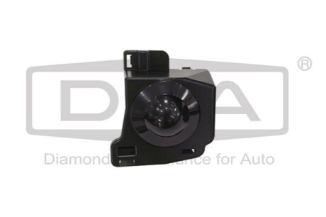 Рамка противотуманной фары правой Audi A4 (16-) DPA DPA 88071864802