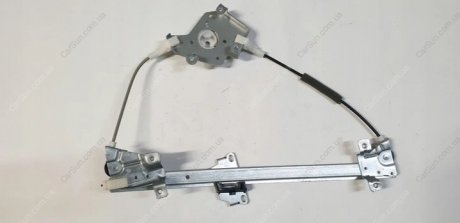 Стеклоподъемник передний правый электрический Genuine Parts NP944