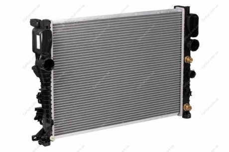Радиатор охлаждения двигателя - (A2115001302 / A2115000102) LUZAR LRc 15111