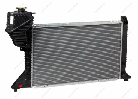 Радиатор охлаждения двигателя - (A9015003900 / A9015003600 / A9015003500) LUZAR LRc 1550