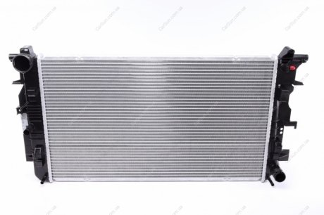 Радиатор охлаждения двигателя - (A9065000202 / A9065000102 / A9065000002) MAHLE / KNECHT CR 1710 000S (фото 1)