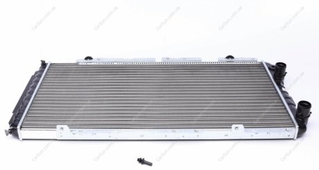 Радиатор охлаждения двигателя - (1324816080 / 1307394080 / 1307395080) MAHLE / KNECHT CR 34 000S (фото 1)