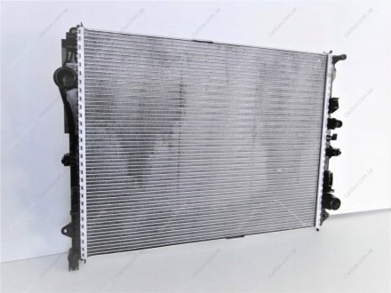 Радиатор охлаждения E W213/C238 / S C217/W222 / GLC X253 / CLS C257 / V W44 - MERCEDES-BENZ A0995007100 (фото 1)