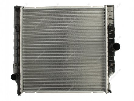 Радиатор охлаждения двигателя - NISSENS 61026 (фото 1)
