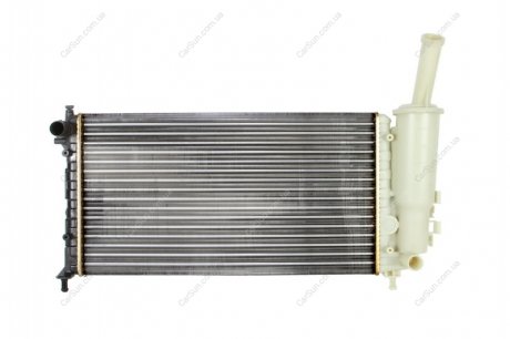 Радиатор охлаждения двигателя - (46827082 / 46827081 / 46786267) NISSENS 61881 (фото 1)