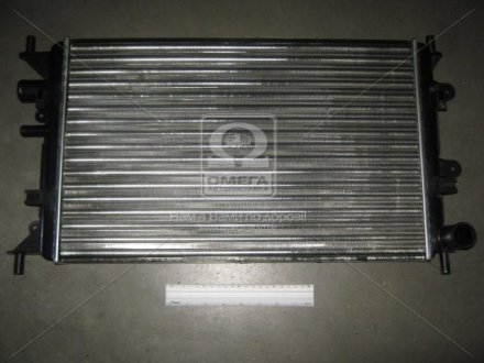 Радиатор охлаждения двигателя - (6682327 / 1664071 / 92AB8005LB) NISSENS 621621 (фото 1)