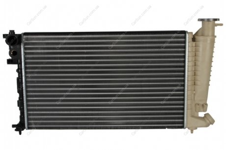 Радиатор охлаждения двигателя - (133004 / 1301TT / 1301TH) NISSENS 635181