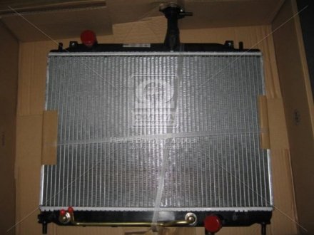 Радиатор охлаждения двигателя - (53E307 / 53E305 / 253101E350) NISSENS 67504 (фото 1)