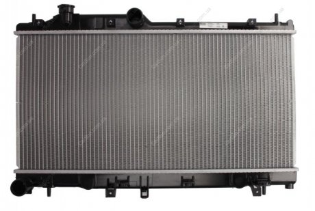 Радиатор охлаждения двигателя на Subaru Forester S11
