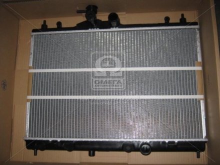 Радиатор охлаждения двигателя - (21410EW000 / 21410BA60B / 21410EE000) NISSENS 68741 (фото 1)