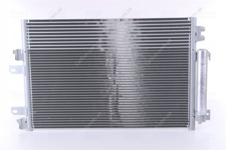 Радиатор (выр-во) NISSENS 940570 (фото 1)