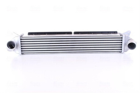 CHLODNICA INTERCOOLER NISSENS 961489