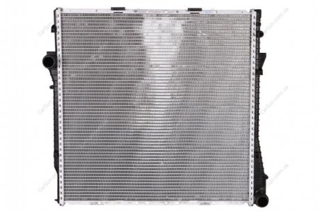Радиатор охлаждения двигателя - (17101439101 / 1439101) NRF 55328 (фото 1)