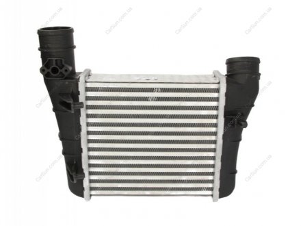 Радиатор воздуха (Интеркулер) Polcar 1335J8-3 (фото 1)