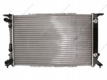 Радиатор охлаждения AAudi A4, A4 Allroad, A5, A6, Q3, Q5 1.4-3.0D 10.07- Polcar 1337083 (фото 1)