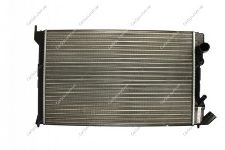 Радиатор охлаждения Polcar 576508-3