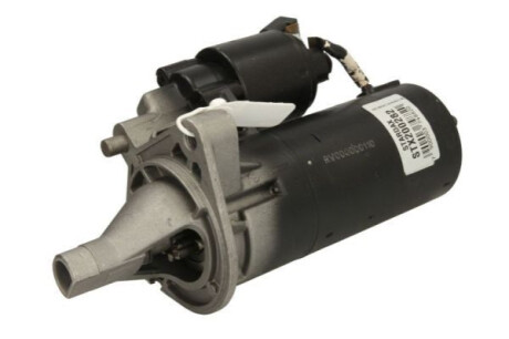 Rozrusznik (12V, 1,2kW) pasuje do: CHRYSLER GRAND VOYAGER III, VOYAGER II, VOYAGER III, VOYAGER IV DODGE CARAVAN NISSAN MAXIMA / MAXIMA QX V PLYMOUTH VOYAGER 2.5/3.3/3.8 08.90-12.08 Stardax STX200282R