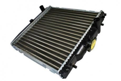 Радіатор, система охолодження двигуна THERMOTEC D70001TT (фото 1)