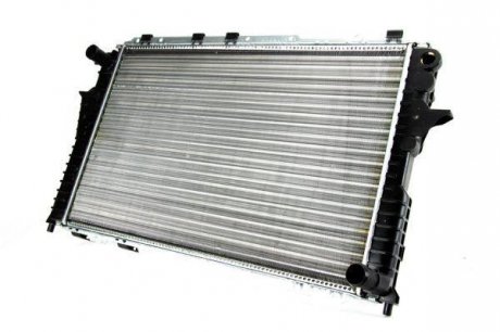 Радиатор охлаждения двигателя - (4A0121251D / 4A0121251A / 8A0121109D) THERMOTEC D7A015TT (фото 1)