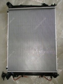 Радиатор охлаждения NS LEF 20132014 - (214103NF0A) TYC 613NSA204 (фото 1)
