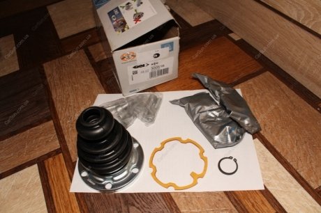 Пыльник ШРУСа с монтажными деталями и пластичной смазкой VAG 5C0 498 201 A (фото 1)
