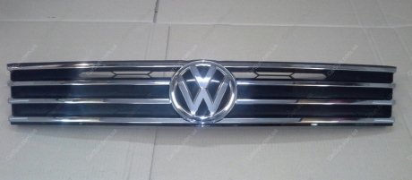 Решетка радиатора VW Touareg 3.0D (15-18) VAG 7P6853651L ZLL