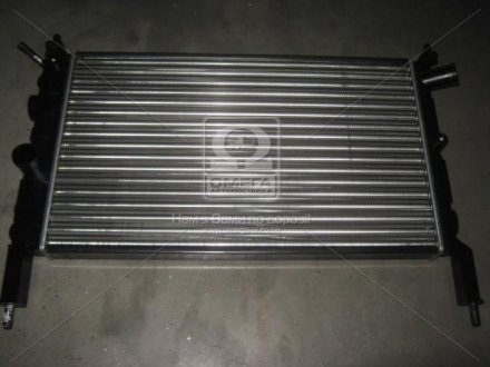 Радиатор охлаждения двигателя - (90469375 / 90467723 / 90412252) Van Wezel 37002023 (фото 1)
