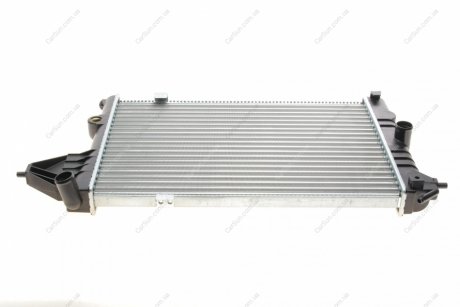 Радиатор охлаждения двигателя Van Wezel 37002119